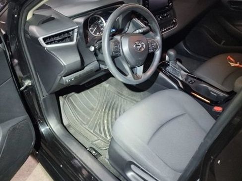 Used 2022 Toyota Corolla LE FWD image 6