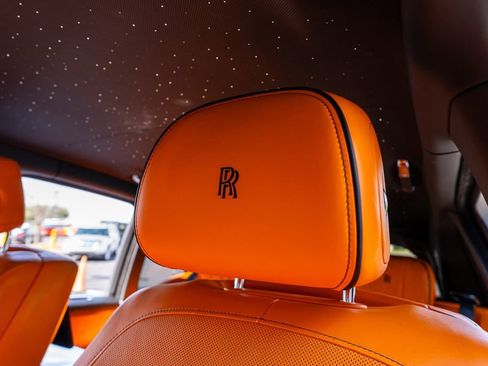 Used 2022 Rolls-Royce Cullinan w/ Technology Package AWD/4WD image 34