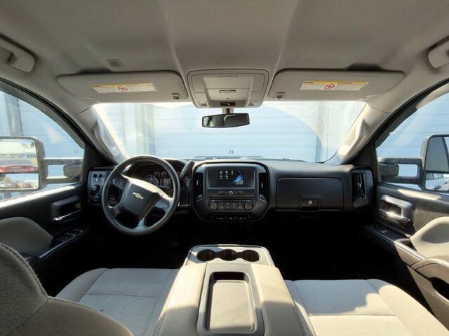 Used 2018 Chevrolet Silverado 3500 W/T w/ WT Fleet Convenience Package AWD/4WD image 13
