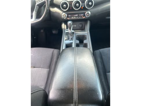 Used 2021 Nissan Sentra SV FWD image 11