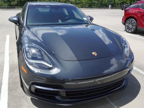Used 2018 Porsche Panamera 4 AWD/4WD image 2