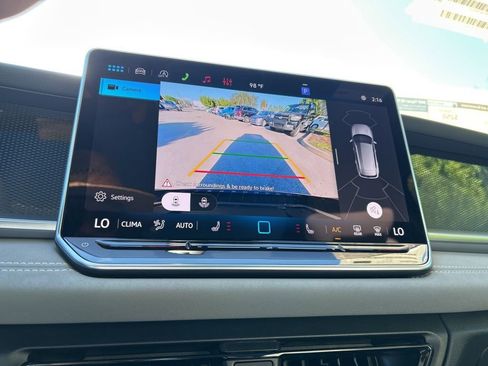 New 2026 Volkswagen Tiguan SE R-Line FWD image 36