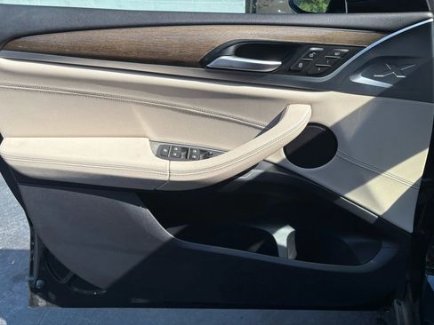 Used 2018 BMW X3 xDrive30i w/ Convenience Package image 10