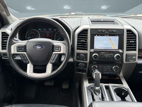 Used 2018 Ford F150 Lariat w/ Equipment Group 502A Luxury AWD/4WD image 29