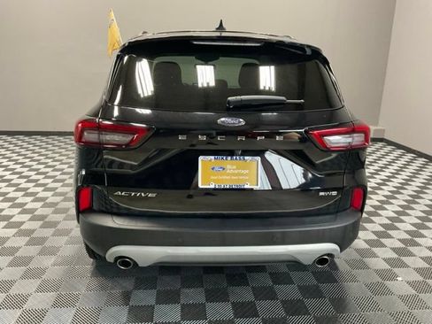 Used 2023 Ford Escape Active w/ Tech Pack #1 AWD/4WD image 11