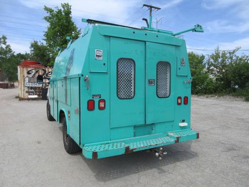 Used 2012 Ford E-350 and Econoline 350 Super Duty w/ PWR Locks & Windows Group RWD image 8