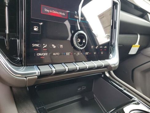 New 2026 GMC Yukon Elevation image 23