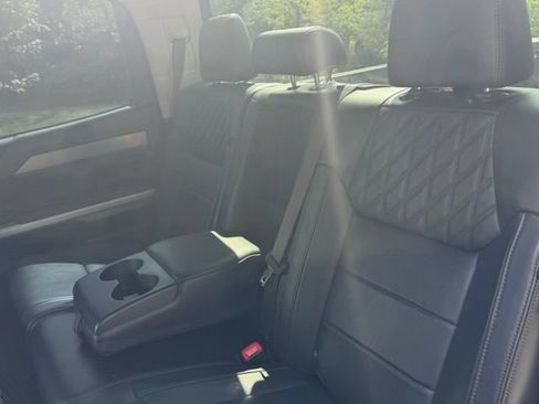 Used 2017 Toyota Tundra 4x4 CrewMax image 29