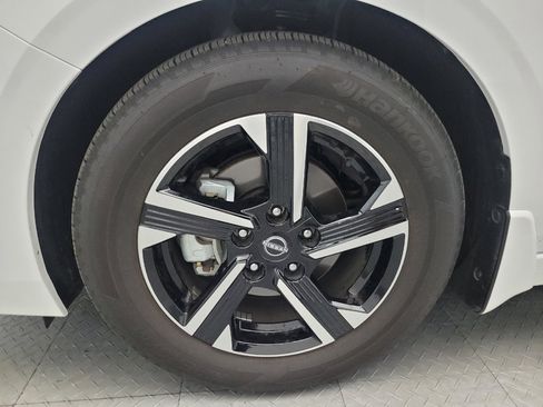 Used 2025 Nissan Sentra SV w/ All-Weather Package FWD image 31