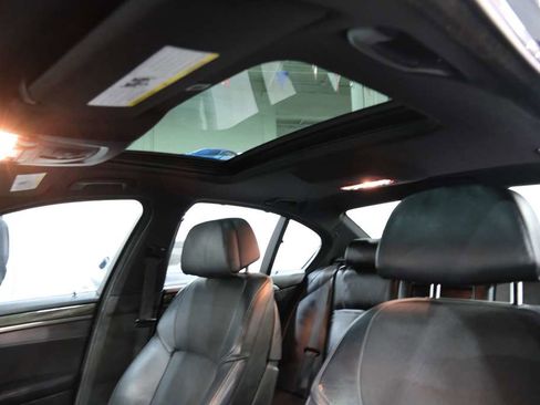 Used 2016 BMW 550i xDrive Sedan image 36