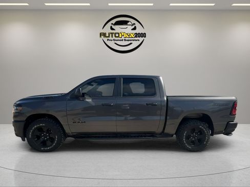 Used 2025 RAM 1500 Warlock AWD/4WD image 4