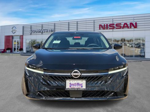 New 2027 Nissan Sentra S w/ Floor Mat Package FWD image 2