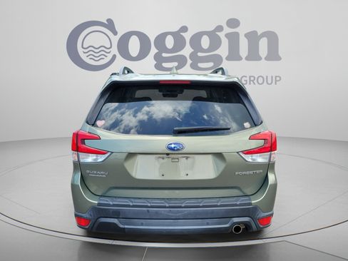 Used 2019 Subaru Forester Limited AWD/4WD image 4