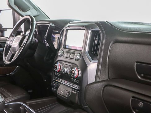 Used 2021 GMC Sierra 2500 Denali w/ Technology Package AWD/4WD image 30