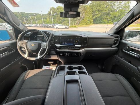 Certified 2023 Chevrolet Silverado 1500 LT AWD/4WD image 17