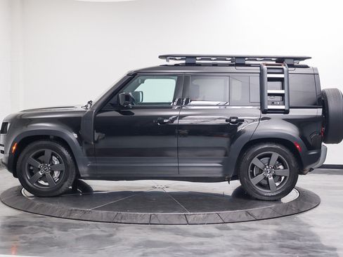 Used 2020 Land Rover Defender 110 First Edition AWD/4WD image 2