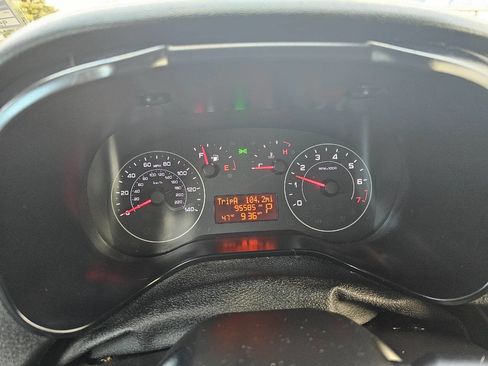 Used 2020 RAM ProMaster City Tradesman image 13