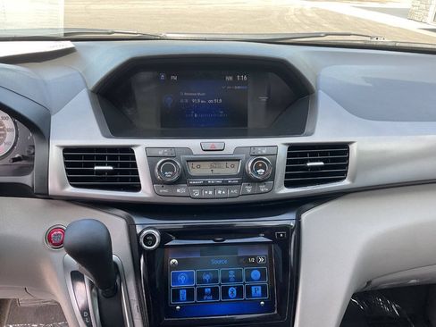 Used 2016 Honda Odyssey EX-L image 19
