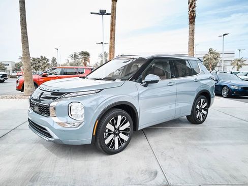 New 2026 Mitsubishi Outlander SEL FWD image 4