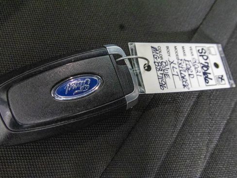 Used 2021 Ford Explorer XLT w/ Class III Trailer Tow Package image 70