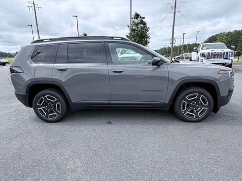 New 2026 Jeep Cherokee Laredo AWD/4WD image 4