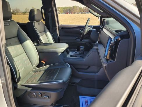 Used 2024 GMC Sierra 1500 AT4X AWD/4WD image 15