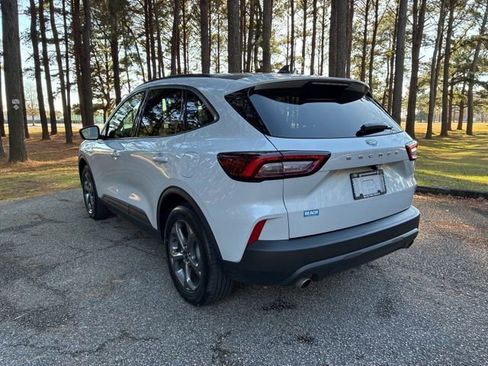 Used 2025 Ford Escape ST-Line image 5