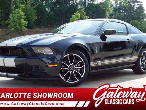 Used 2014 Ford Mustang GT Premium w/ Electronics Package RWD image 1