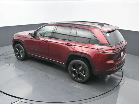 New 2025 Jeep Grand Cherokee Altitude AWD/4WD image 48