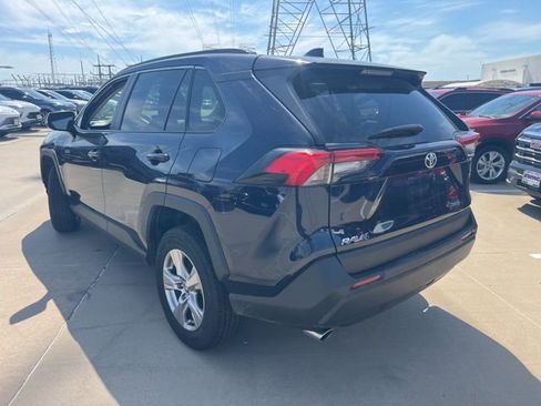 Used 2025 Toyota RAV4 XLE FWD image 3