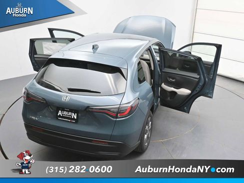 New 2026 Honda HR-V LX image 36