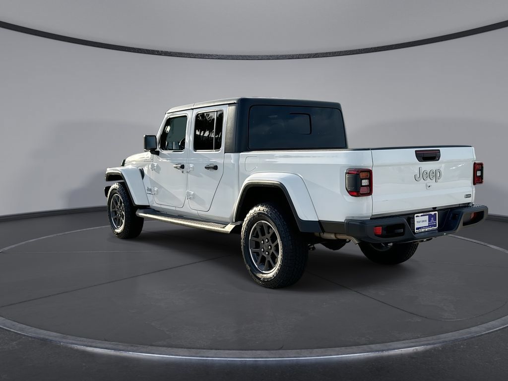 Used 2022 Jeep Gladiator Overland w/ LED Lighting Group AWD/4WD image 10