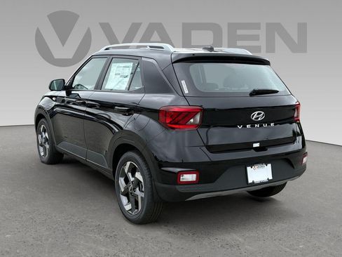 New 2026 Hyundai Venue SEL FWD image 54