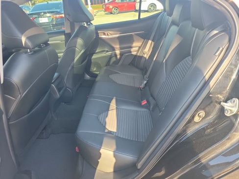 Certified 2022 Toyota Camry SE image 16