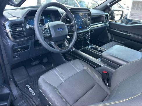 Used 2025 Ford F150 STX w/ Equipment Group 200A RWD image 7