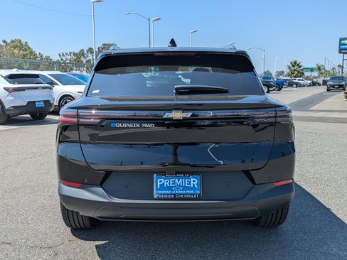 Used 2026 Chevrolet Equinox EV LT image 4