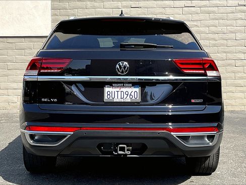Used 2021 Volkswagen Atlas Cross Sport SEL Premium image 3