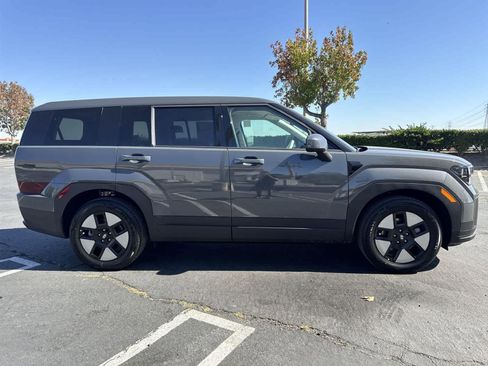 New 2026 Hyundai Santa Fe SE image 3