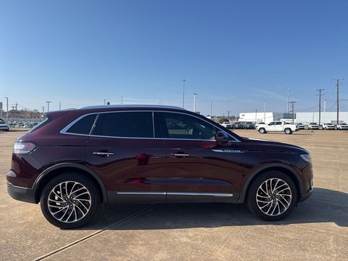 Used 2020 Lincoln Nautilus Reserve image 8