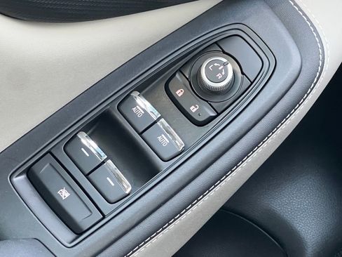 Used 2023 Subaru Forester Limited AWD/4WD image 35