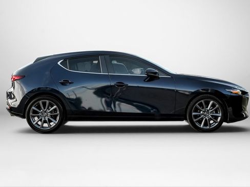 Used 2022 MAZDA MAZDA3 s FWD image 5