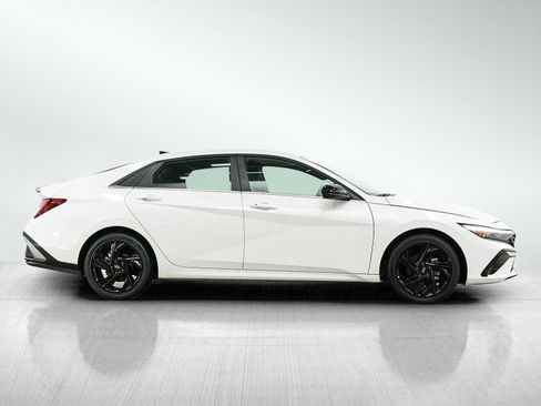 Used 2026 Hyundai Elantra SEL Sport Premium FWD image 6