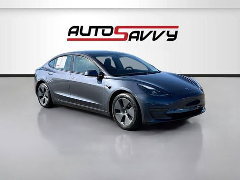 Used 2023 Tesla Model 3 Standard Range RWD image 1