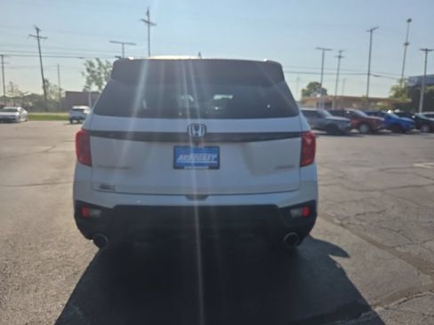 Used 2024 Honda Passport EX-L image 6
