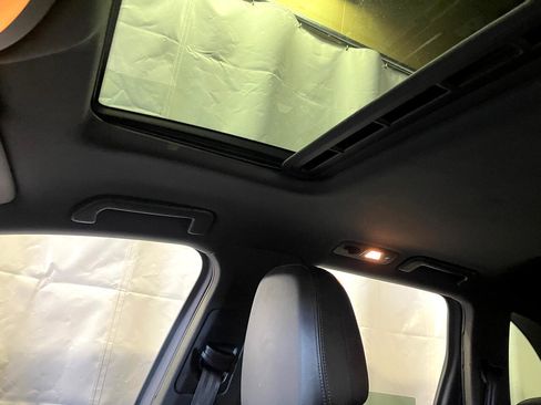 Used 2012 Porsche Cayenne image 17