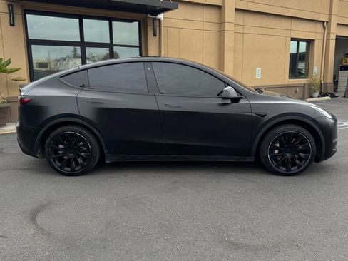 Used 2020 Tesla Model Y Long Range AWD/4WD image 8