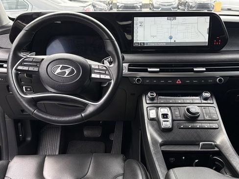 Used 2024 Hyundai Palisade Limited FWD image 8