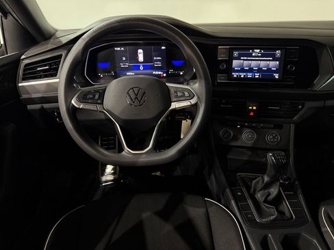 Used 2023 Volkswagen Jetta Sport image 21