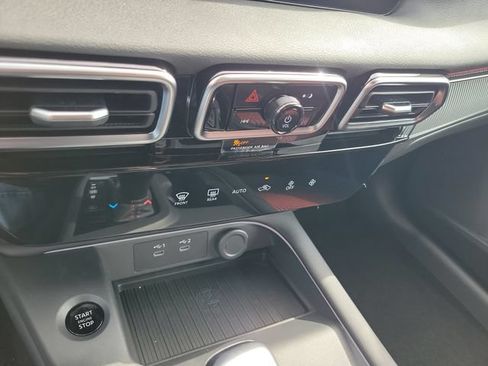 New 2026 Nissan Sentra SR w/ Floor Mat Package FWD image 26