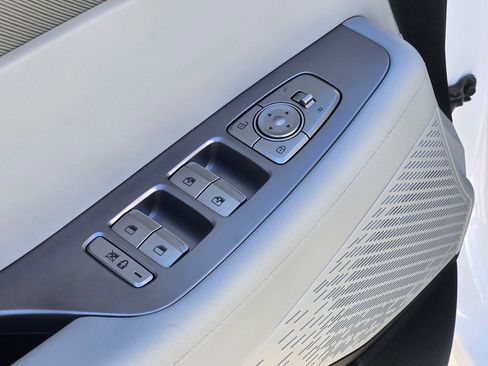 Used 2023 Hyundai Palisade SEL image 32